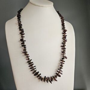 Vintage Boho Garnet Chip Stone Necklace Gold-tone Spacer Beads